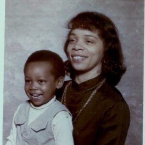 Isaiah Mustafa Instagram - Happy Birthday to my Hero ❤️
Hope you had a fun day with the fam!!! I love you mom 💕
#blackhistorymonth