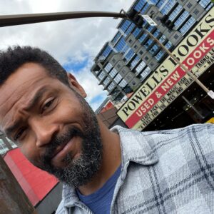 Isaiah Mustafa Instagram - Sadly, my Oregon wine adventure has ended… for now. Thank you @atthejoy and @eolaamityhillsava 
for the beautiful accommodations and introduction to some amazing wines!! Big love to @alaskaair for checking our 2 cases of wine for free. #winefliesfree #iflyalaska 
#eolaamityhills

You know I had to stop by @voodoodoughnut and stuff my face before walking over to @powellsbooks to pick up some reading material for the flight 😁