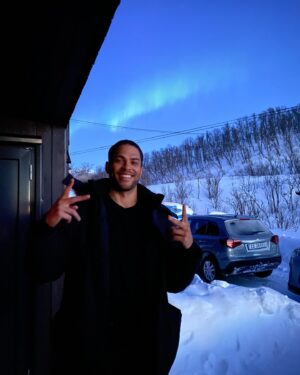 Isha Blaaker Instagram - We got to see the Fjords, I had a swim in the icy water and finally got to experience the Northern lights.

#🥷 #❄️ #🥶