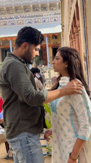 Isha Sharma Instagram - Laare Laare 

#harvysandhu #ishasharma #deepjandu #laare