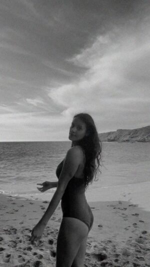 Ishbel Bautista Instagram - Esto dura un suspiro 🌊

🙈