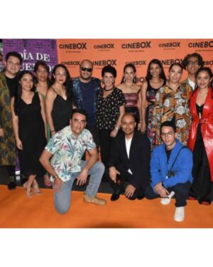 Ishbel Bautista Instagram - Hoy acabo nuestra breve temporada en cines con @dia_de_muertos_la_pelicula 

Gracias a todos los que asistieron y nos ayudaron en está bella etapa de estreno. 

Me quedan muchas cosas hermosas de este viaje que agradezco con todo mi corazón. Que bonito hacer arte
con el corazón sincero y compañeros con hambre de contar historias. 
Esté es el cine que soñé hacer y que quiero seguir contando. 
@gabelamontiel  eres magia pura y una bendición en mi camino, una actriz que admiro mucho y un ser humano cálido y lleno de luz. 
Gracias a todos los guerreros que fueron parte de está aventura con su trabajo maravilloso. Gracias infinitas.✨

@josemedina.film_director 
@aydeenowep 
@cristiansolanodp 
Gracias infinitas a todos.
 
@quetzallicortes 
@antoniomonroi 
@josesefami 
Valentina Guadarrama

Equipo✨

@alecr85 
@ivanjduran 
@lizzy_mijangos 
@_ninofo_ 
@7sice 
@santi.gandarilla 
@raaavj 
@maczilperez 
@diegoktli 

@arewa.producciones
Vestido @pinedacovalin
@mmagency_
