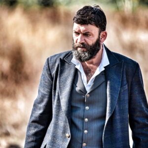 İsmail Hakkı Instagram - “Benim olduğum yerde hır çıkarsa can da çıkar” #EşrefAziz #PayitahtAbdülhamit @payitahtdizi @esfilmcomtr