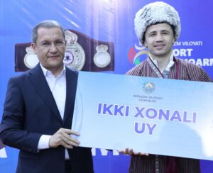 Israil Madrimov Instagram - Ajoyib sovg’a uchun Xorazm viloyati hokimi Raximov Jo’rabek Raximovichga o’z minnatdorchiligimni bildiraman.
@hokimraximov