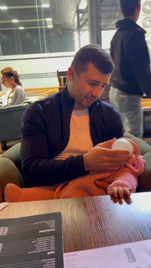 Israil Madrimov Instagram - happy dad 😊