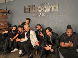 Issa Hentona Instagram - ISSA PREMIUM LIVE at Billboard Live 全公演終了🔥

沢山の皆様にお越し頂けて本当にありがとうございました✨

これからもDA PUMPとISSAと精進して参りますのでよろしくお願いします🤲

#issapremiumliveatbillboradlive 
#billboardosaka 
#issa 
#感謝