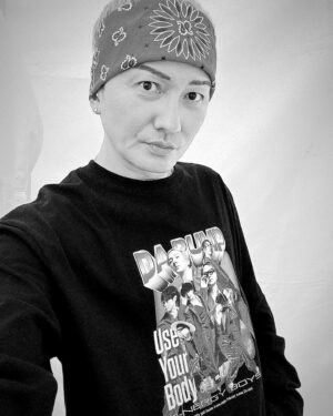 Issa Hentona Instagram - リリースイベント３日目３連休最後はイオンモール幕張新都心グランドモールにお越し頂きありがとうございました😊

かなり寒い中朝早くから並ばれた方や遠方から来て下さった方やいろんな思いがあって来て下さった方皆様へ感謝致します🤲

少し時間は空きますが次は3/10のリバーウォーク北九州を楽しみにしてます👍

今日も暖を取って余韻に浸って下さいな😉

#幕張蔦屋書店 さんもありがとうございました✨

#issa 
#dapump 
#dpc 
#useyourbody 
#e_nergyboys 
#ぶっち 
#bucchigiri_anime 
#dapumpの二刀流