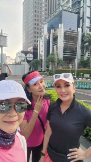 Ita Mustafa Instagram - jalan pagi on weekend. .,,,,,, suka