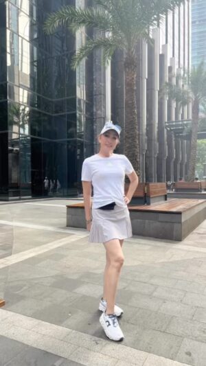 Ita Mustafa Instagram - everyday is speacial day ……
