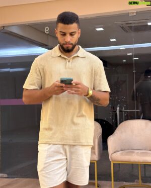 Italo Lopes Instagram - Dump para colocar as caras por aqui…
.
.
.
Vai nos stories que esse iPhone pode ser seu 
#dump #man #lifestyle #explorar #explore