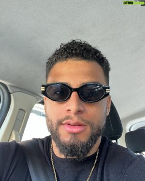 Italo Lopes Instagram - Tranquilo e sereno, mas a mente a milhão 🧠🚀🙏🏽
.
.
.
#dump #explorar #lifestyle #man #aesthetic #life #motivation #explore