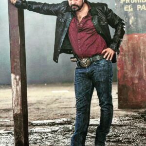 Iván Arana Instagram - "Más hace el lobo callado que el perro ladrando".

@elsenordeloscielos  Temporada 9 

@ydna_dy_andy_  foto