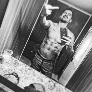 Iván Arana Instagram - Un saludo y un bonito día a todos mis haters.