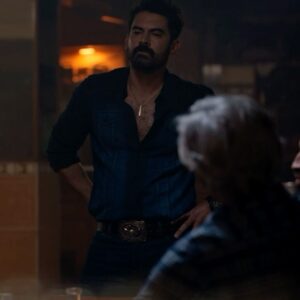 Iván Arana Instagram - ¿Mis vatos, cómo les ha sorprendido el cachorro en esta temporada? 👀¿Bien fiero, dándole al bisné, rejego con su apá, calentón, sufriendo por Laurita? #ESDLC9