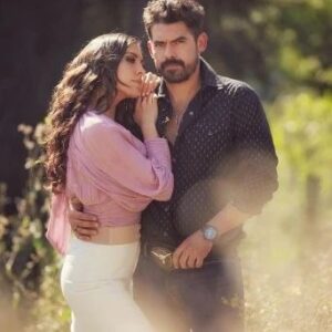 Iván Arana Instagram - " ¿Que es el amor ?
El amor es una niebla que quema 
con la primera luz del día 
de la realidad". Charles Bukowski 

@elsenordeloscielos  Temporada 9 

@karensandovale
@ikertoledano  foto
