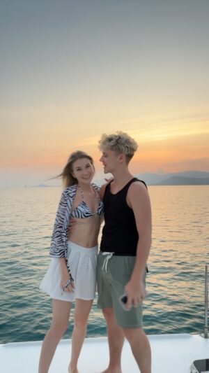Ivan Dmitrienko Instagram - my girlfriend🫣