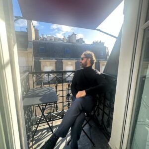 Iván Sánchez Instagram - Toujour Paris 💫❤️

#paris #weekend #amour 
#opera #louvre