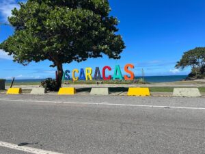 Iván Sánchez Instagram - Primera vez en #Venezuela 🇻🇪
#Caracas en familia. Gracias 🙏🏻♥️

#Soto #LaEsferadeCaracas #ElÁvila #arte #naturaleza 
Gracias por todos los mensajes con cariño de bienvenida 🙏🏻❤️

Ahora aún viene lo mejor…💚😉