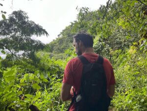Iván Sánchez Instagram - Primera vez en #Venezuela 🇻🇪
#Caracas en familia. Gracias 🙏🏻♥️

#Soto #LaEsferadeCaracas #ElÁvila #arte #naturaleza 
Gracias por todos los mensajes con cariño de bienvenida 🙏🏻❤️

Ahora aún viene lo mejor…💚😉