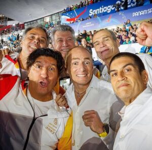 Iván Zamorano Instagram - Una noche mágica de una extraordinaria Inaguracion de los juegos panamericanos y parapanamericanos santiago 2023, orgulloso de poder participar y orgulloso de mi Pais….🇨🇱🇨🇱Viva chile 🇨🇱🇨🇱