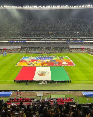 Iván Zamorano Instagram - Y llegó la 14 🦅🥇🏆felicidades al más grande @clubamerica ,jugadores, cuerpo técnico y afición , hoy ganó el mejor, y con 2 chilenos siendo fundamentales!
@diego_valdes_10  @igorlichnovsky 🇨🇱🇨🇱Mis hijos felices grande AMÉRICA!!
 
@