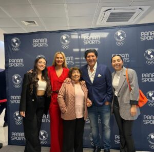 Iván Zamorano Instagram - Una noche mágica de una extraordinaria Inaguracion de los juegos panamericanos y parapanamericanos santiago 2023, orgulloso de poder participar y orgulloso de mi Pais….🇨🇱🇨🇱Viva chile 🇨🇱🇨🇱