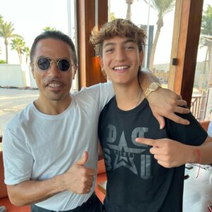 Iván Zamorano Instagram - Tarde de familia y amigos en Qatar! 🔝🔝🔝 Que siga el fútbol! ⚽️⚽️⚽️👏👏