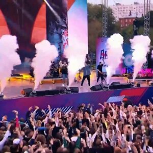 Ivan Zasidkevich Instagram - Этот год стал для нас новой ступенью!
Большие площадки, где собираются десятки тысяч людей. Все раскачивают с нами и выглядит это очень мощно! Продолжаем творить дальше.