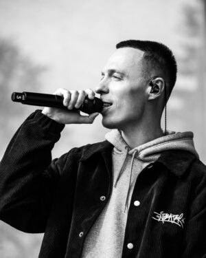 Ivan Zasidkevich Instagram - С детства знал, кем хочу стать и чем заниматься. Благодарен музыке, что она тоже выбрала меня.
