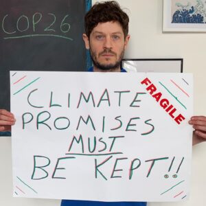Iwan Rheon Instagram - I’m supporting @wwf_uk’s campaign #WeWontForget by sending our leaders a reminder to keep their climate promises for the future. Join me in creating a wave of change and create your own sign & message which you want to tell world leaders! 

Rwy’n cefnogi ymgyrch @wwf_uk #WeWontForget drwy atgoffa ein harweinwyr i gadw eu haddewidion hinsawdd ar gyfer y dyfodol.  Ymunwch â fi i greu ton o newid a chreu eich arwydd eich hun gyda’r neges yr ydych chi am eu dweud wrth arweinwyr y byd! 
#wwfcymru