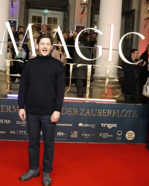 Iwan Rheon Instagram - What a wonderful evening in Munich! Hope you enjoy the @themagicflutefilm @finisterre #themagicflute