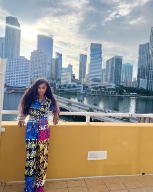 Iyana Halley Instagram - No luck, just grace🤍 @FashionNova 

-wearing Off to Greece pant set 😘 #FashionNova