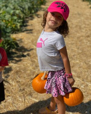J. D. Pardo Instagram - One of these pumpkins is heavier than the other 🤫 #pumpkinpatch #fall #halloweeniscoming