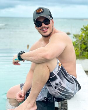 JP Gadêlha Instagram - 😎 ou 🤨