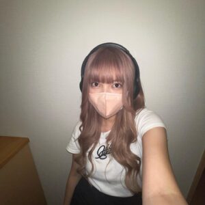 JUNNA Instagram - ロングに変身。