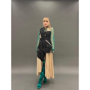 JUNNA Instagram - リスアニ！LIVE 2024 のパンフレットの時のオフショット📷

みんな、手に取ってくれましたか？

お衣装もとっても素敵でした。
なかなか普段挑戦しないグリーン💚
@maisonfuruta