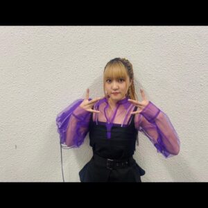 JUNNA Instagram - ANIMAX MUSIX 2023

ふたつめのコラボは、東山奈央さん&TRUEさんと3人で「一度だけの恋なら/ワルキューレ」を🎤

エモすぎるコラボだったなぁ。みんなの歓声もたくさん届いてきました👌🏻

衣装は、美雲カラーを入れてみました💜
@aulaaila_official