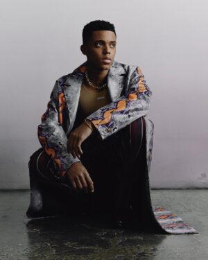 Jabari Banks Instagram - Gazing into the future w/ @vman 

From @vman 50 Spring/Summer 2023 Issue

Photography: @gregswalesart 

Fashion: @luca_falcioni_ 

Grooming: @alexahernandez.xyz (The Wall Group) 

Editors: @overlyopinionatedblackperson / @kalaherh / @matt.velasco 

Production: @agpnyc 

Text: @kayla_ce 

PR: @theledecompany