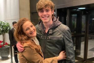 Jack Champion Instagram - A chance meeting of the legend @drewbarrymore  outside my hotel on Sunday led to the best way to spend a Tuesday in NYC! Thank you so much for having me on @thedrewbarrymoreshow and everyone  tune in this Thursday 9:30am ET (NY) or 2pm PT (LA) on CBS to watch! 

Edit: Or check your local listing bc apparently there are a lot of different times/channels!