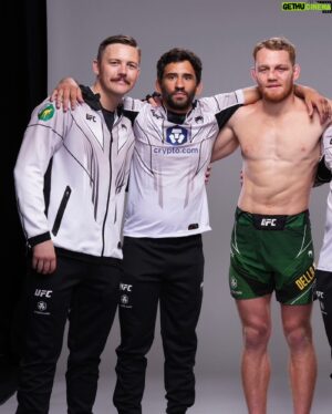 Jack Della Maddalena Instagram - Incredibly enjoyable trip and such a fun fight to top it off. My 27th birthday present I will be handing out a guillotine choke in a packed out Sydney arena.
I can’t wait!
