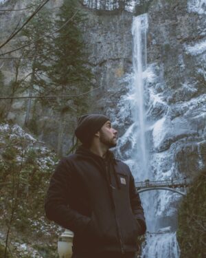 Jack Falahee Instagram - Multnomah Falls, Oregon. It was cold.