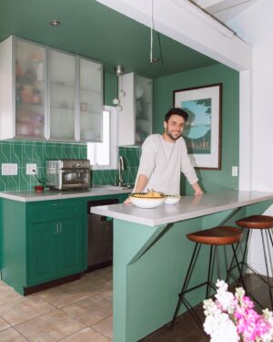 Jack Falahee Instagram - @laurelline absolutely nailed the design on my brothers place. Shoutout to @zia_tile for the beautiful green tile! Xx