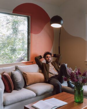 Jack Falahee Instagram - Lounging in this overcast weather. 

📸 @mksadler 
Interior design @laurelline