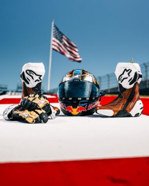 Jack Miller Instagram - I know I say it every single time, but I think this is the best one yet! Ridin’ COTA with something southern this weekend 🤠🇺🇸 Thanks @alpinestars & @dirtstudios, you’ve nailed it 🤟