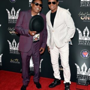 Jackie Jackson Instagram - 𝗕𝗿𝗼𝘁𝗵𝗲𝗿, 𝗺𝗮𝘆 𝘁𝗵𝗶𝘀 𝘆𝗲𝗮𝗿 𝗯𝗲 𝗳𝗶𝗹𝗹𝗲𝗱 𝘄𝗶𝘁𝗵 𝗯𝗹𝗲𝘀𝘀𝗶𝗻𝗴𝘀 𝗮𝗻𝗱 𝗽𝗿𝗼𝘀𝗽𝗲𝗿𝗶𝘁𝘆❤️‍🔥 𝗛𝗮𝗽𝗽𝘆 𝗯𝗶𝗿𝘁𝗵𝗱𝗮𝘆, @poppa3t🎉

#TitoJackson
#JackieJackson
#Jackson5
#Jacksons