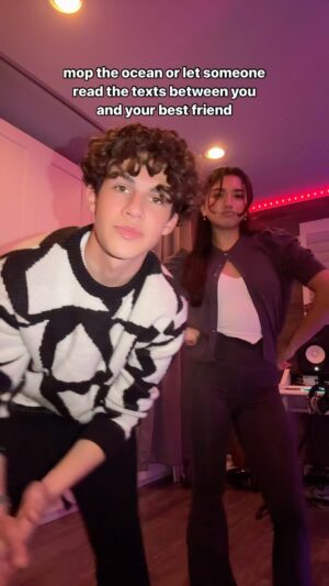 Jackson Dollinger Instagram - mop is the only answer 🤷‍♂️ @realjuliagarcia #reels #reelsinstagram #reelsviral #reelsvideo #reelitfeelit