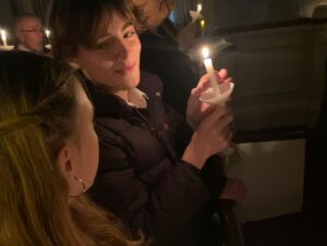 Jackson Robert Scott Instagram - So lucky and grateful to have made it back to the Midwest to see my Nana & Grandpa and relatives for Christmas.🎄❤️ May you all have Joy, Peace & Love this holiday. 🕯️✨🥰❄️ #Christmas2022 #CandlelightService #Family #JoyToTheWorld #HolidayTraditions