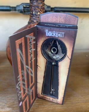 Jackson Robert Scott Instagram - Just arrived in time for the holidays! 🗝️✨🎄Three new personally signed collector keys to unlock some more magic! 🔐 You can find them on JacksonRobertScott.com (link in bio) I got to use these amazing keys in season 3! Long live the keys and The Keepers! ❤️ #lockeandkey #lockeandkeynetflix #lockeandkeyseason3 #magicalkeys #timeshiftkey #angelkey #emiliajonesy #harlequinkey #connorjessup #darbystanchfield #bode #bodelockenetflix #bodelocke #netflixlockeandkey