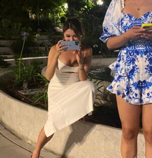 Jacky Lai Instagram - Get u gfs who’ll catch u from every angle 💕