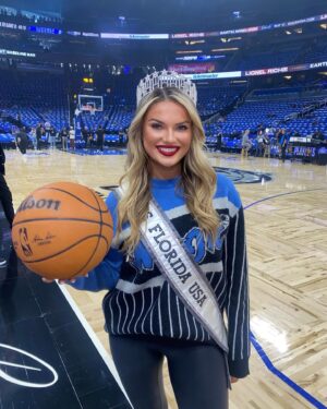Jaclyn Stapp Instagram - Bringing the magic to the court! @orlandomagic 🏀✨ Thank you Orlando magic for having our @missflusa @missflteenusa as guests. Fun night and electrifying win!  #OrlandoMagic #Nbaplayoffs #Missflusa @carolineedixon  @shar.nelsonn